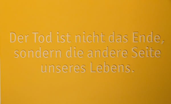 Bestattungen Bielefeld - Sieweke & Ruthe Bestattungen Bielefeld und Leopoldshöhe - Als Partner im Trauerfall bieten wir Ihnen neben der individuellen Gestaltung Ihrer Trauerfeier folgende Bestattungsformen an: Erdbestattung, Feuerbestattungen, Seebestattungen, Baumbestattungen. Des weiteren beraten wir Sie gerne im Rahmen der Bestattungsvorsorge.